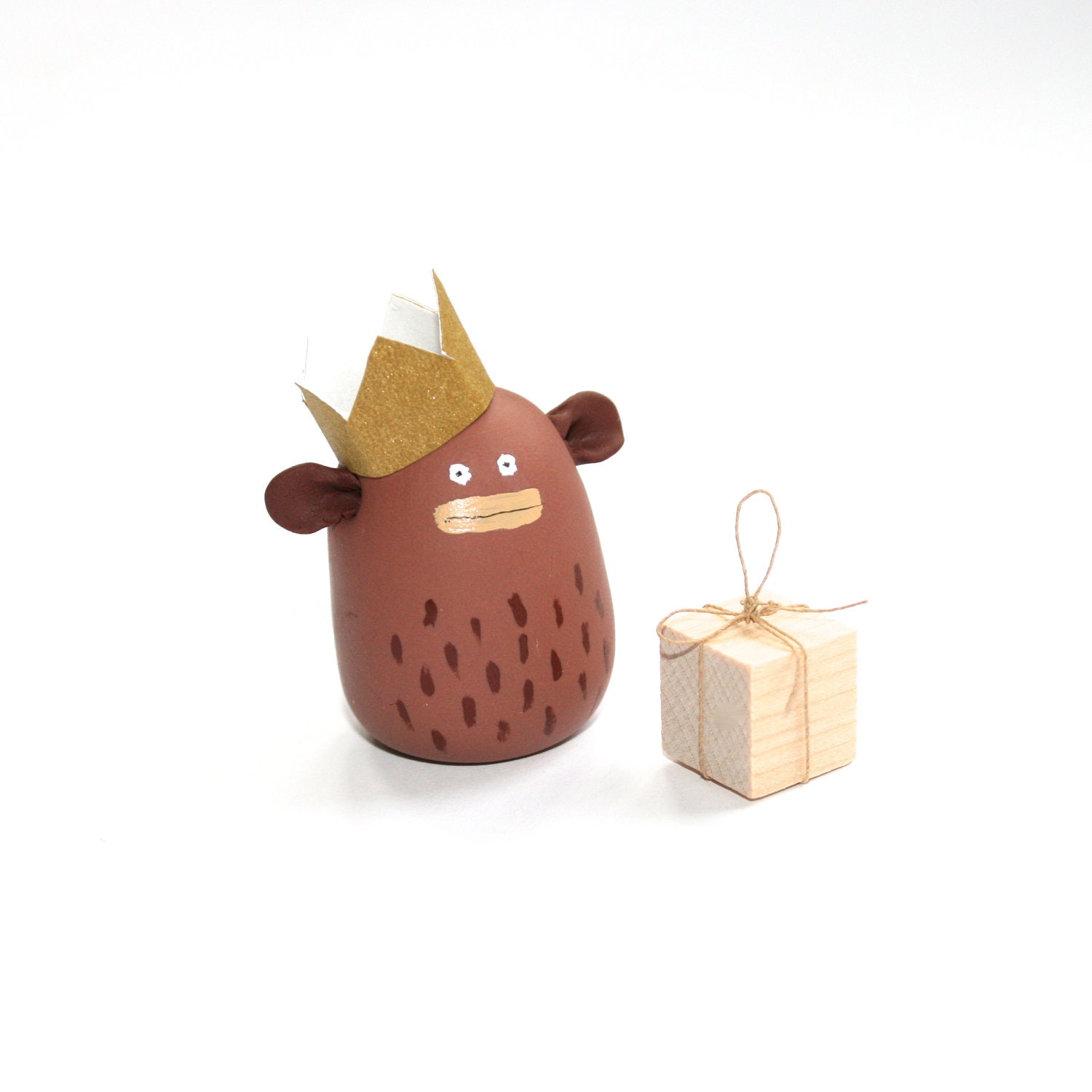 Miniature Clay Sculpture, Animal Totem, Happy Birthday Poosac Woodland Bear with Birthday Present and Gold Party Crown, Brown