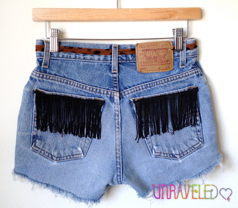 Fringe Levis Denim Shorts (XSMALL-SMALL) // 2001