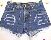 LEVIS Hipster Mid Rise Denim Shorts -Distressed -- Studded--- -Sz  7
