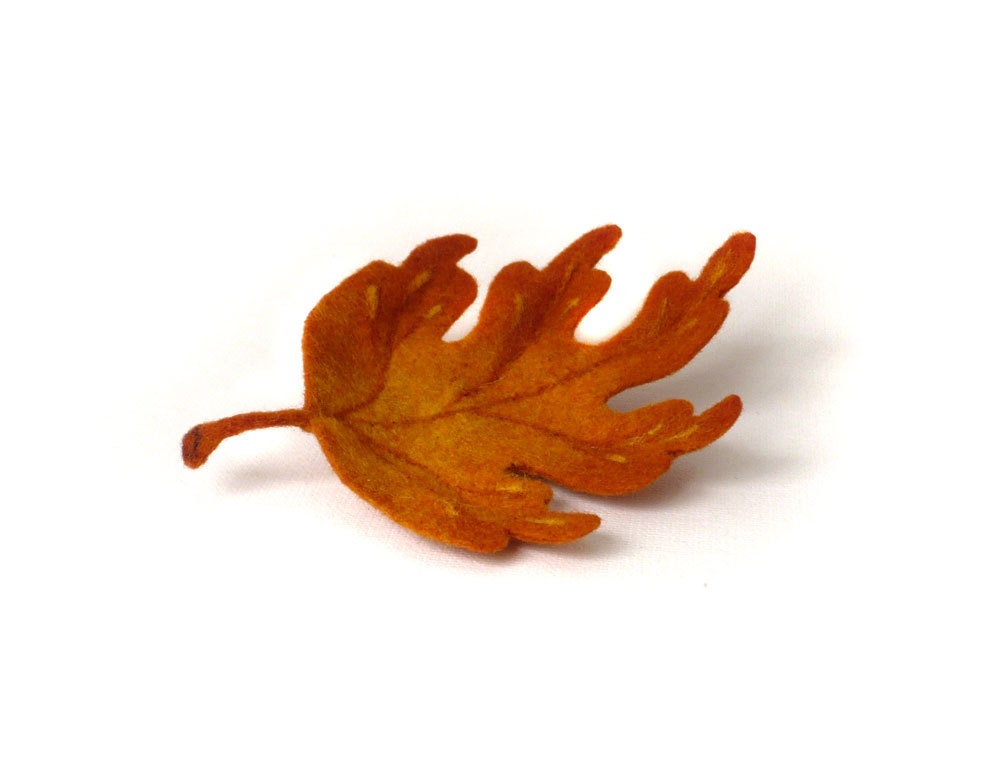 Felted brooch autumn leaf - Roltinica