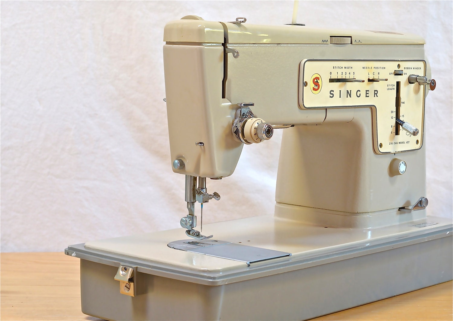 Vintage Singer Sewing Machine - Stylist Zig Zag Model 457, Heavy Duty and Industrial Sewing, Includes Cover, c.1960s