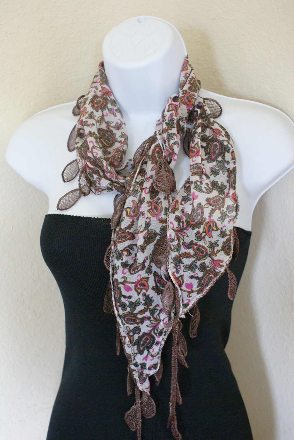 Traditional multipurpose seasonal multicolored flowers with beige lace scarf