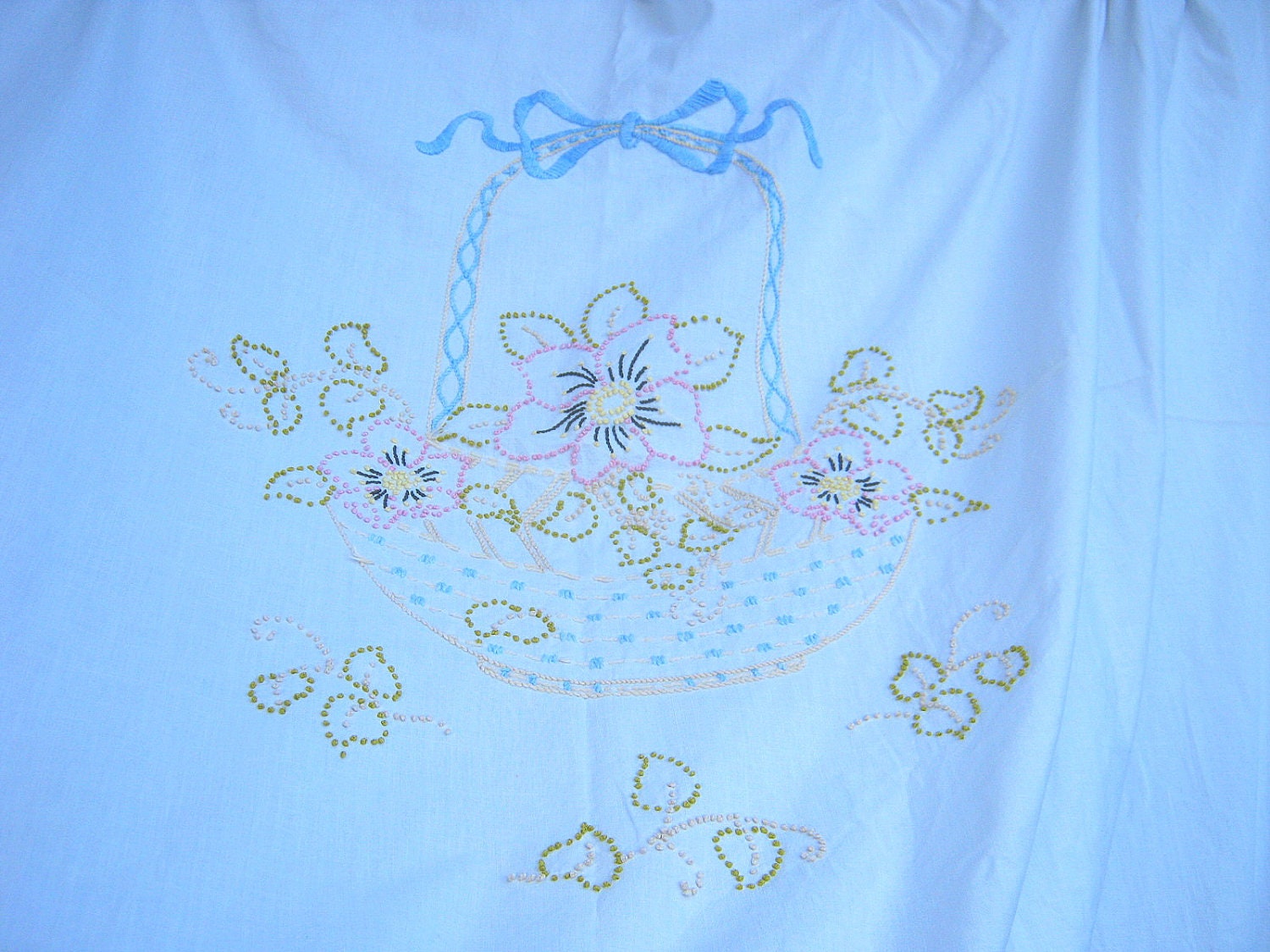 Vintage Embroidered Sheet Flower Basket Tablecloth Embroidery
