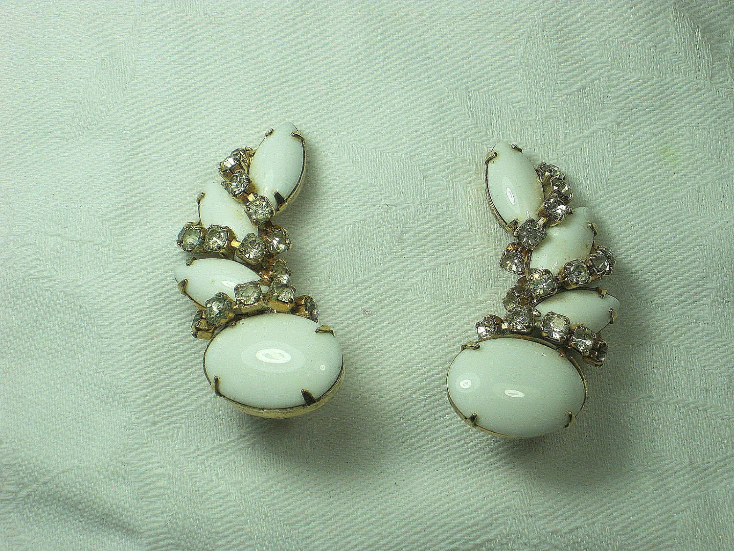 Vintage Rhinestone Earrings Retro Thermoset Clip Style MAD MEN GIft