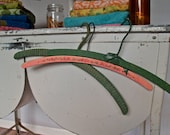 Set of 3 Vintage Hangers in Fresh Colors