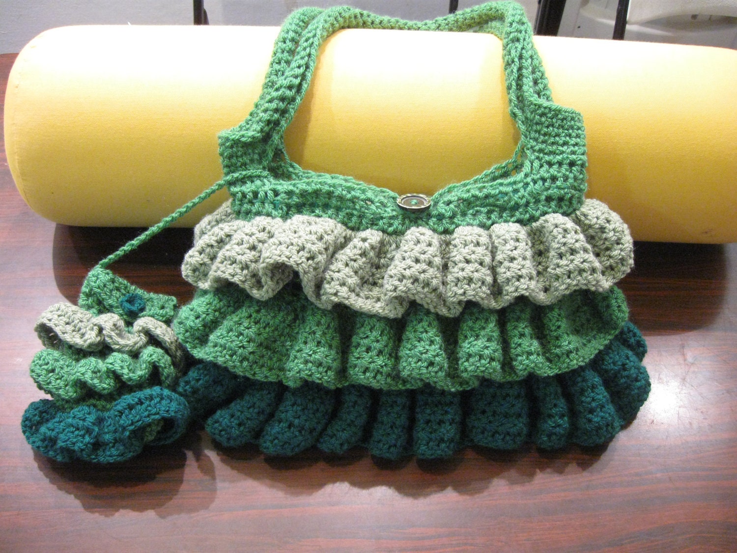 Ruffle Purse - Green - with cellphone holder
