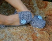 Womens House Slipper PDF Crochet Pattern - six sizes included - Women's 5-10 - Pattern number 117 - Instant Download