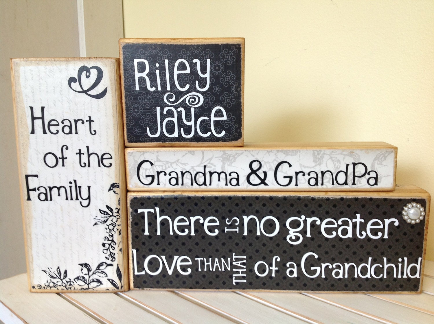 Grandparent gift for christmas black and white home decor there is no greater love than that of a grand child with personalized names