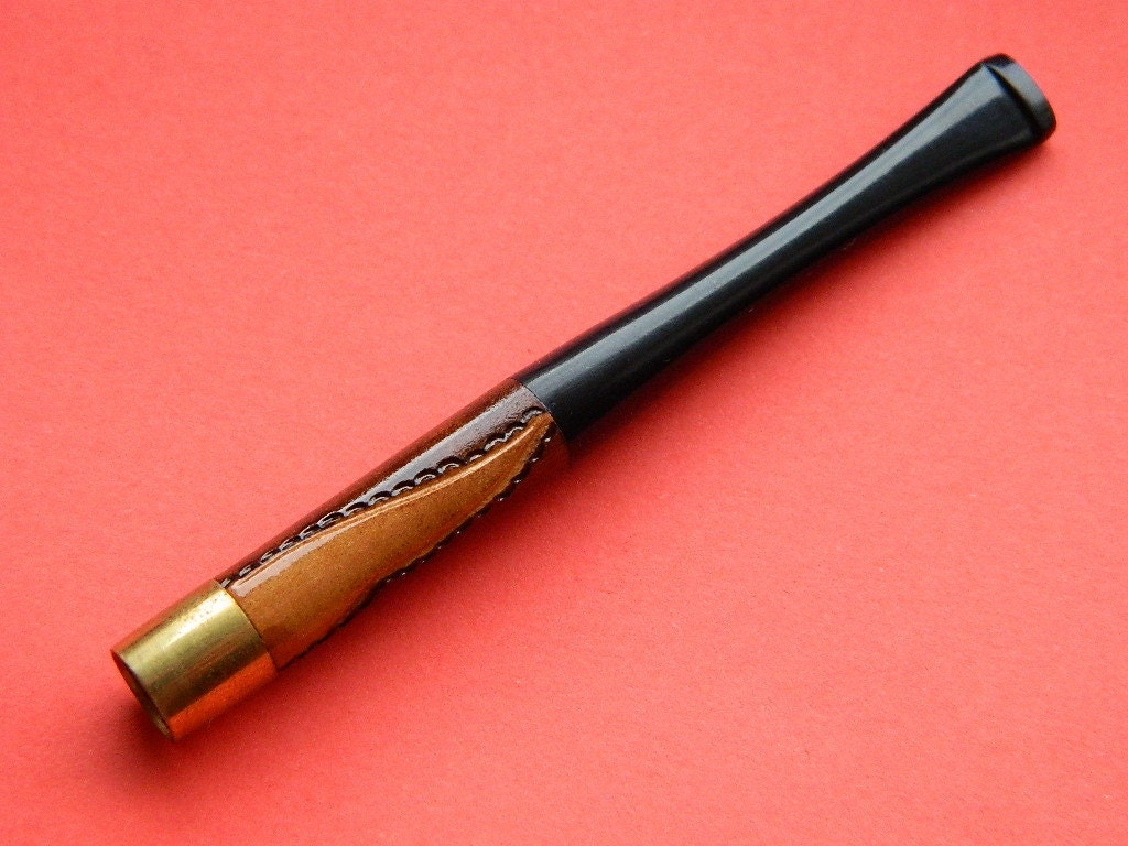 3.9" Vintage Short Wooden REGULAR size Cigarette Holder with carving, Fits Regular cigarettes