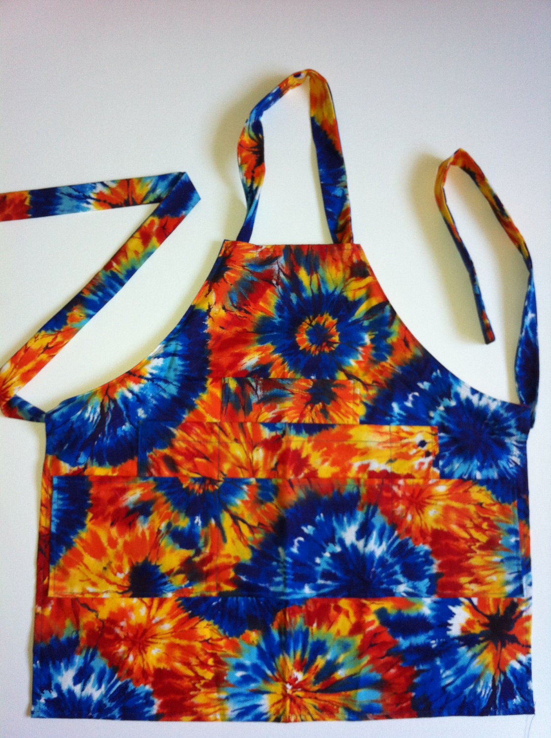 Kids Sunburst Tie Dye All-Purpose Craft Apron  (Sz 3-4)