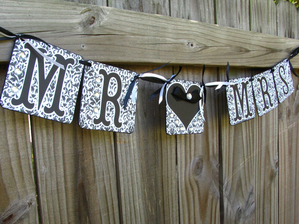 Wedding Banner Decoration- MR & MRS- Bride and Groom Banner- Engagement Party-Wedding Shower