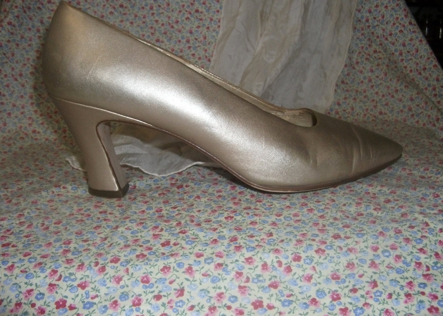 Vintage Ladies Leather Pumps by Nine West 3" Heel Size 8.5 Only 6 USD