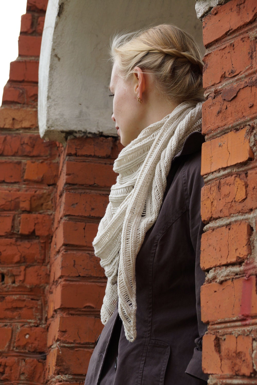 Handmade knitted women shawl scarf merino wool milky beige rustic women gift for her