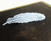 White Hair Clip Feather Clip Bridesmaids Bridal Hair Clip White Wedding Bridal Hair Accessories Snow White Rustic Patina