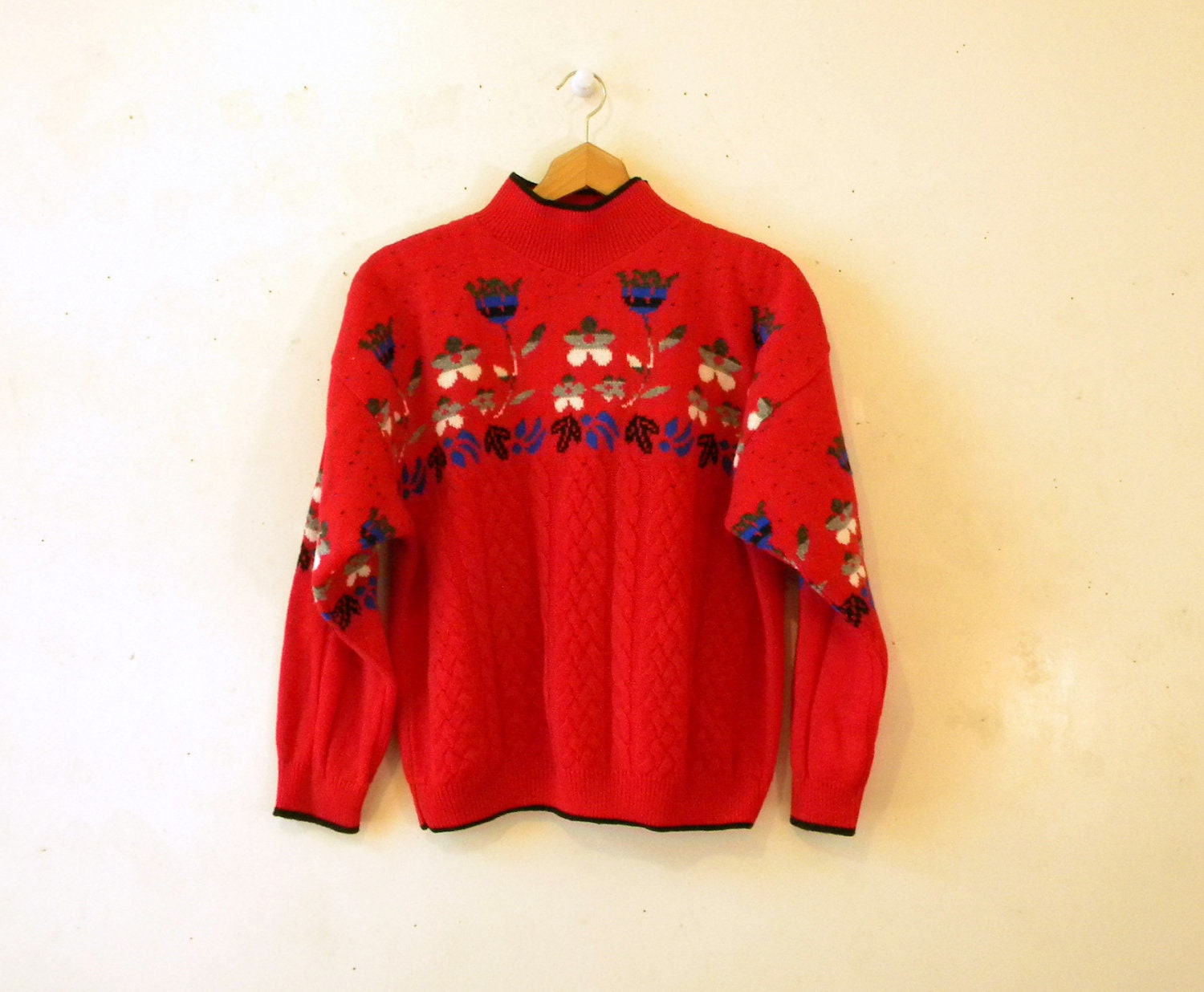 Novelty 80s Sweater  / Tulip Scandinavian Print Ski Sweater / L XL