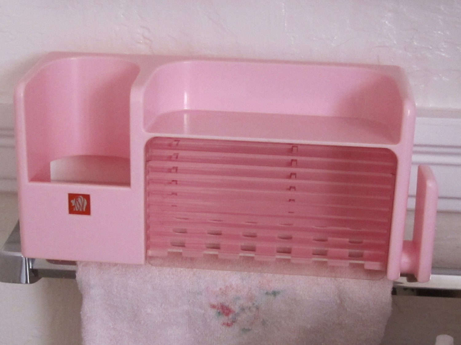 Vtg NOS Toothbrush Station Pink Plastic early 80s late 70s multi toothbrush holder bath or trailer