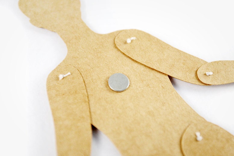 Accessory - A Little Magnet for Articulated Paper Doll