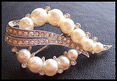 Vintage Pearl Rhinestone Brooch Pin Silver Metal Art Deco Wedding Bridal Jewelry 2 1/4"