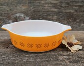 Orange Town and Country Pyrex Casserole Dish 1 Pint