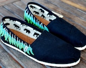 Moccasin TOMS shoes