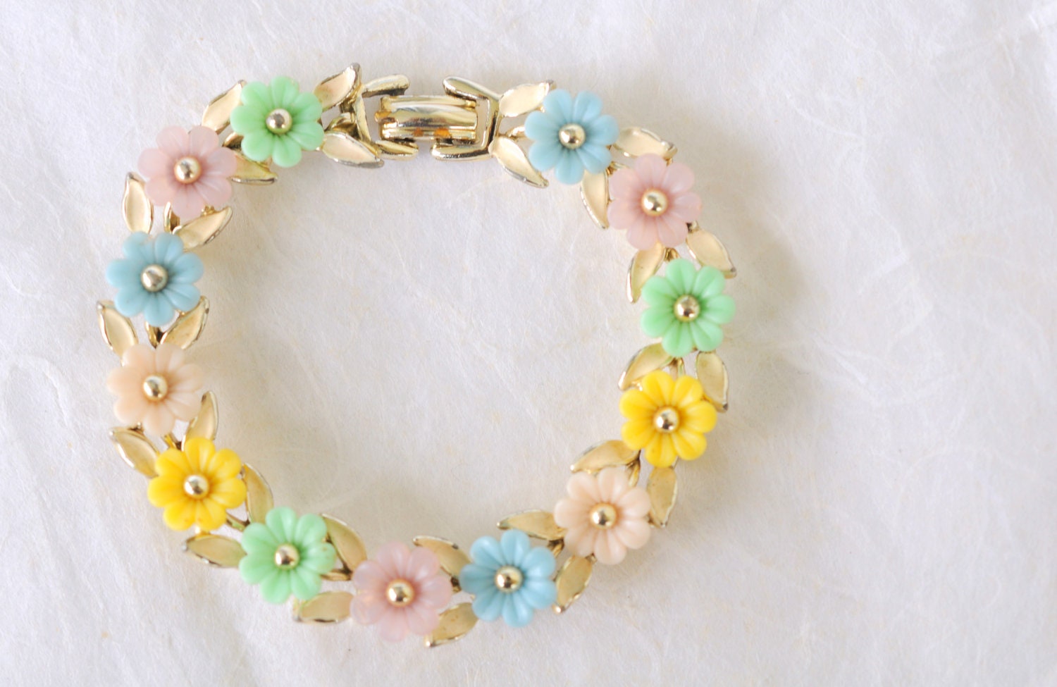 1960's vintage / enamel plastic bracelet // SPRING GARLAND