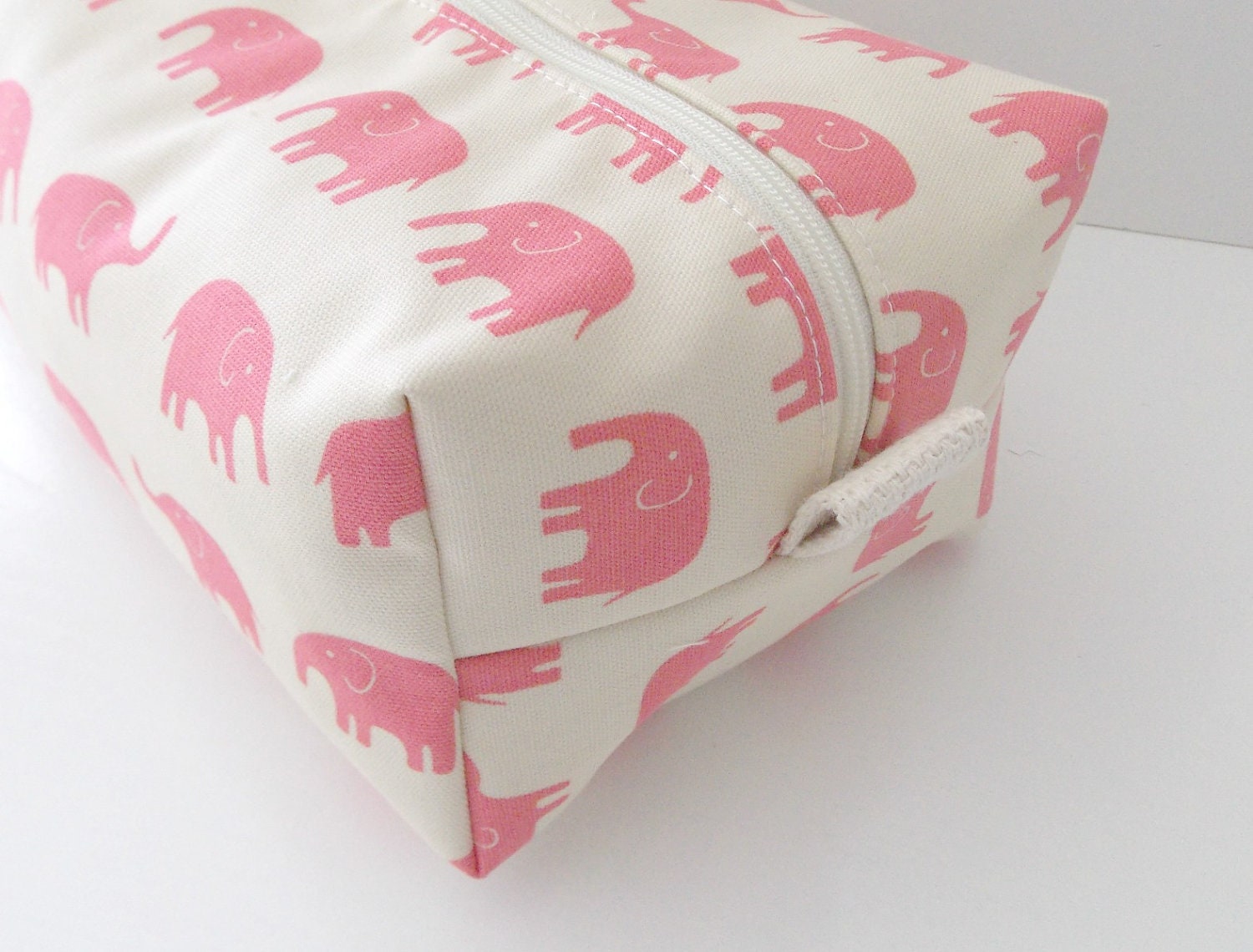 Pink Elephant Makeup Bag - Elephant Fabric - Waterproof Makeup Bag