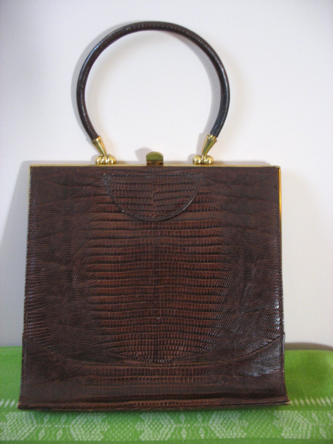DEITSCH Lizard Skin Alligator Crocodile Handbag Purse With Circular Handle Mahogany Dark Brown 1940s or 1950s