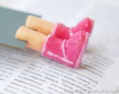 Uggs bookmark. Pink bookmark. Winter present. Hot pink for her, all, office, mom. Ugg ohtteam