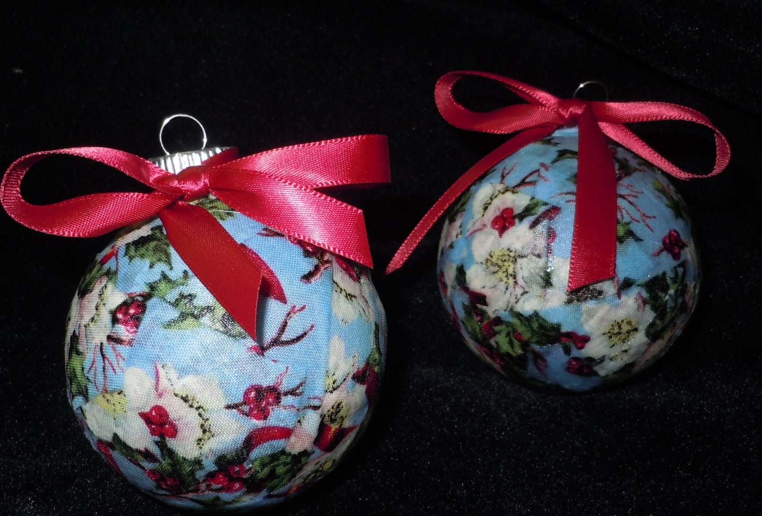 Holiday Berries Glass Decoupage Ornaments