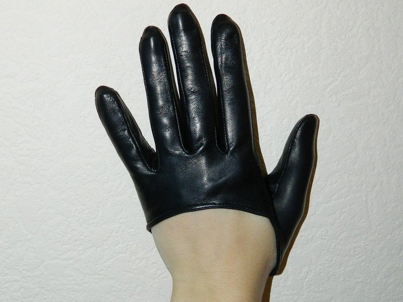 Women's leather gloves (9246). Different Sizes.