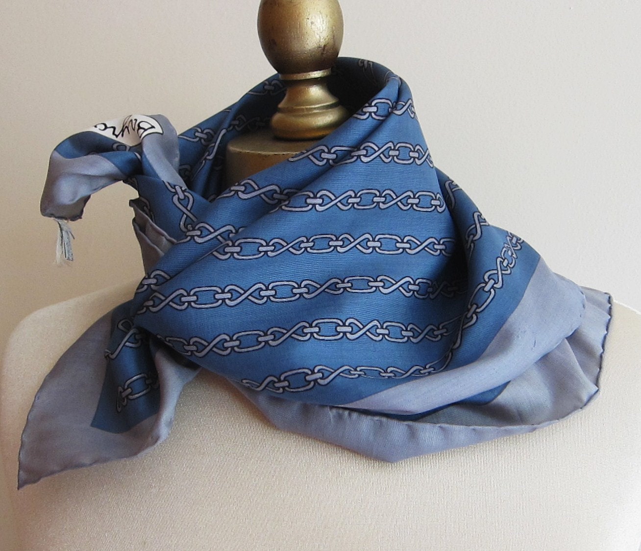 ITALIAN silk scarf BAYRON 1970s so elegant