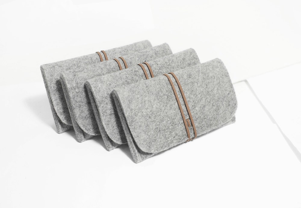iPhone 5 Case, iPhone 5 Sleeve, iPhone 5 Bag, iPhone 5 Cover with Genuine Leather Strap