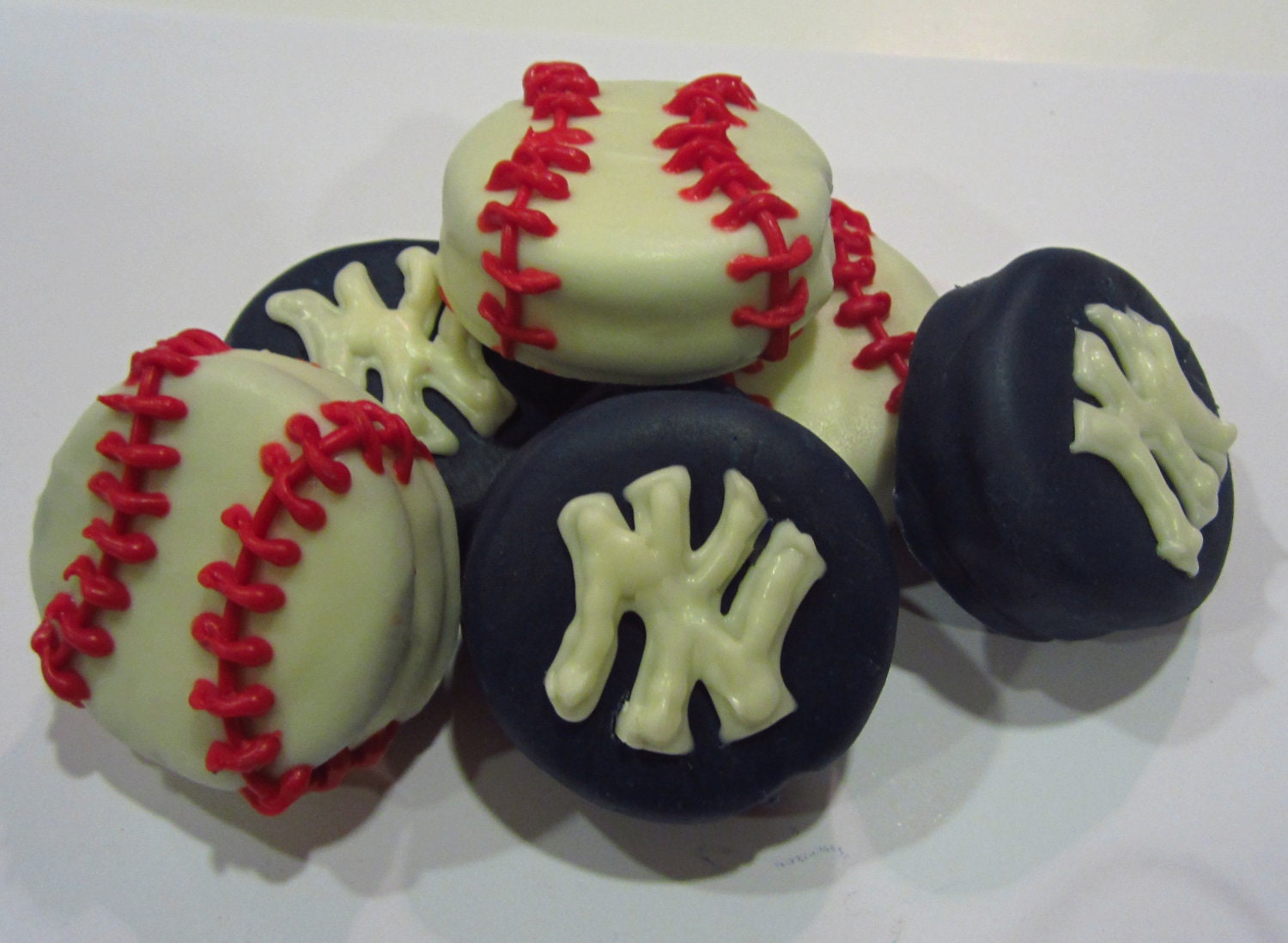 Yankees Fan Chocolate Coated Oreos 1 Dz
