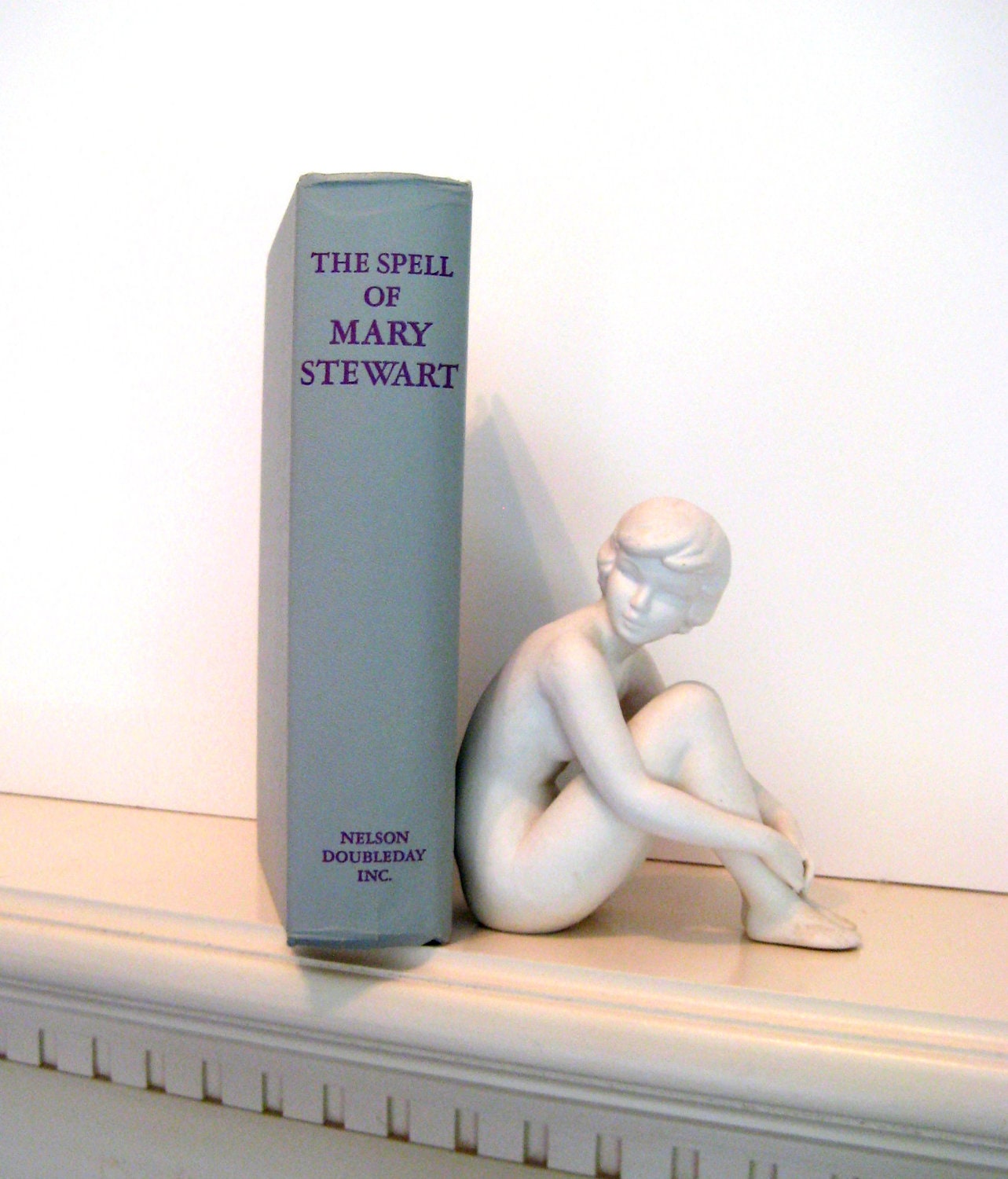 Vintage book, The Spell of Mary Stewart , Three complete Novels, Ivy Tree, This Rough Magic, Wildfire at Midnight, 1968