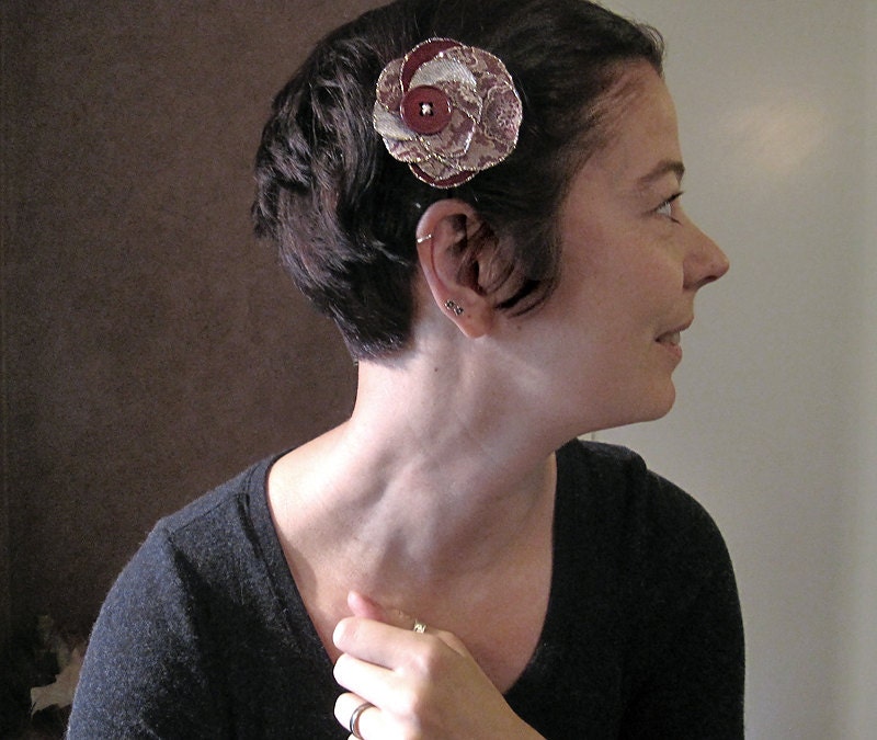 Brocade fabric flower brooch and hair clip, handmade for christmas and holiday, gift, hair accessory, shabby chic, upcycling,