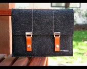 Ipad Mini case 100% merino wool felt charcoal with leather straps