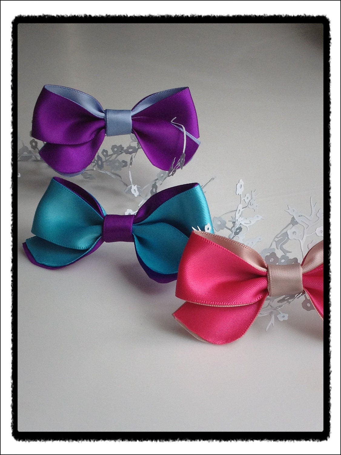 Two-color satin hair bows (pink x cream / purple x light blue / sky blue x purple)