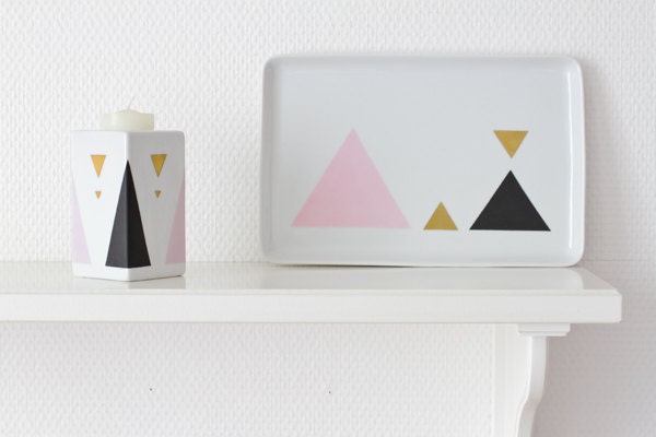 Geometric triangle serving platter