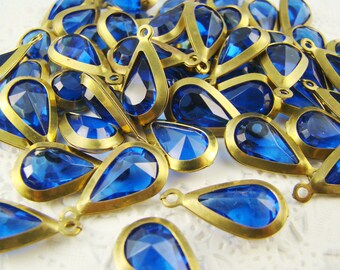 Vintage Sapphire Blue Faceted Teardrop Acrylic Stone in Brass Channel Drop Setting 1 loop (6)