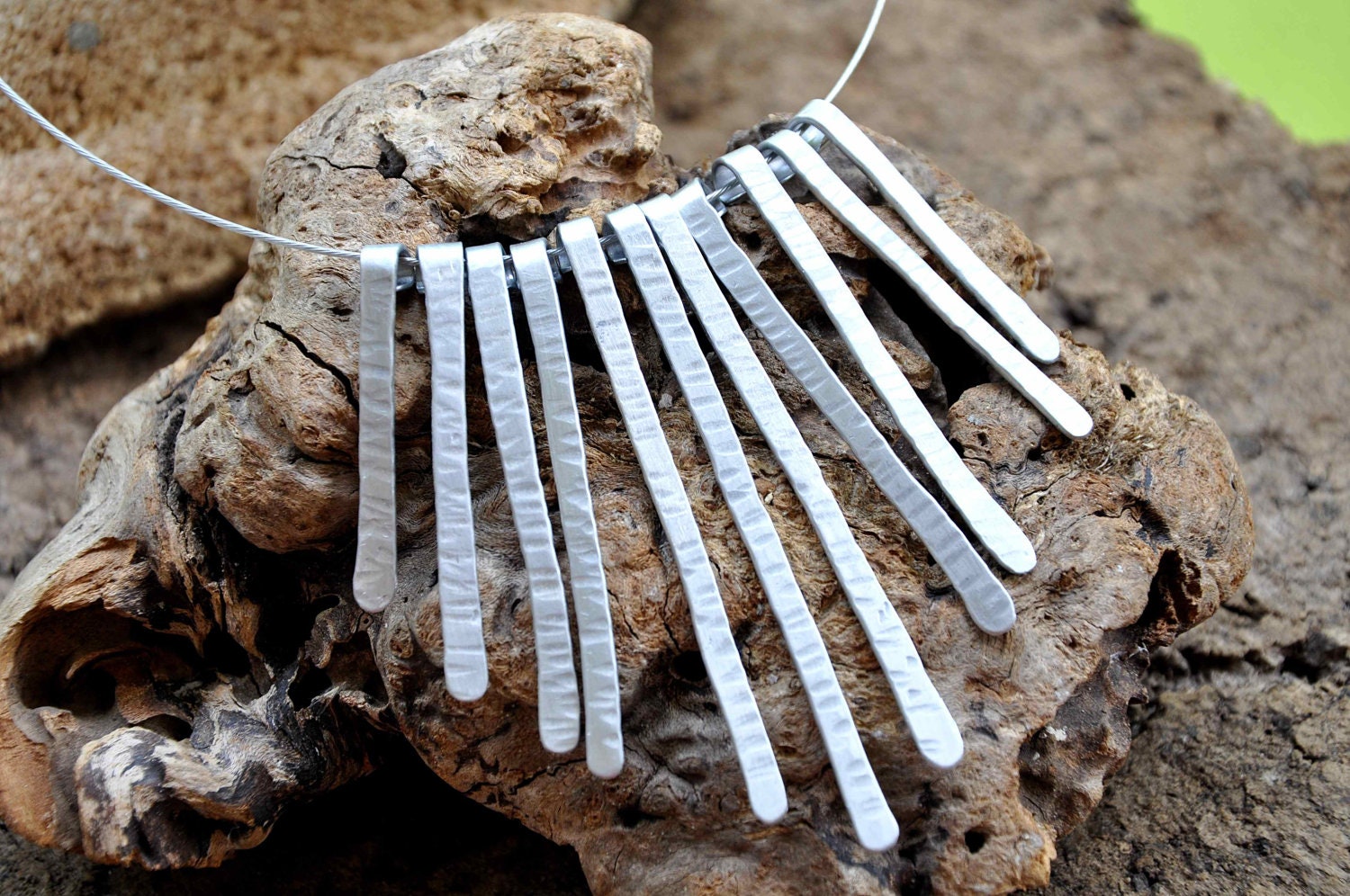 DALILA - Collar Metalwork Hammered Aluminum Handmade