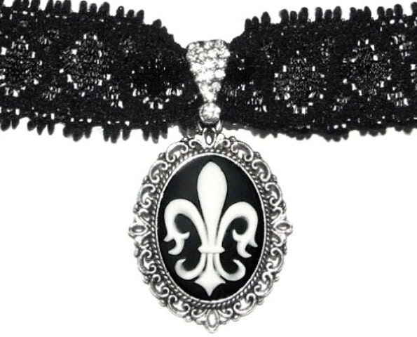 Vintage/Gothic/Victorian Black/Ivory/Clear Fleur De Lis/Lys Cameo Antique Silver Adjustable Necklace/Pendant/Choker