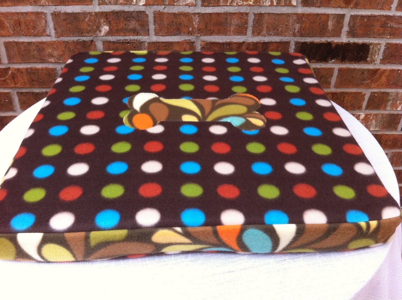 Eric's Boxy Bed - Square dog bed with removable cover