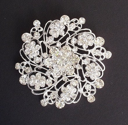 Vintage style Sparkling Clear Crystal Flower Brooch Pin Rhinestones Silver Plated Embellishment  Broach DIY Wedding Bridal Bouquet Sash
