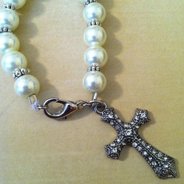 Baptism off-white pearl cross bracelet