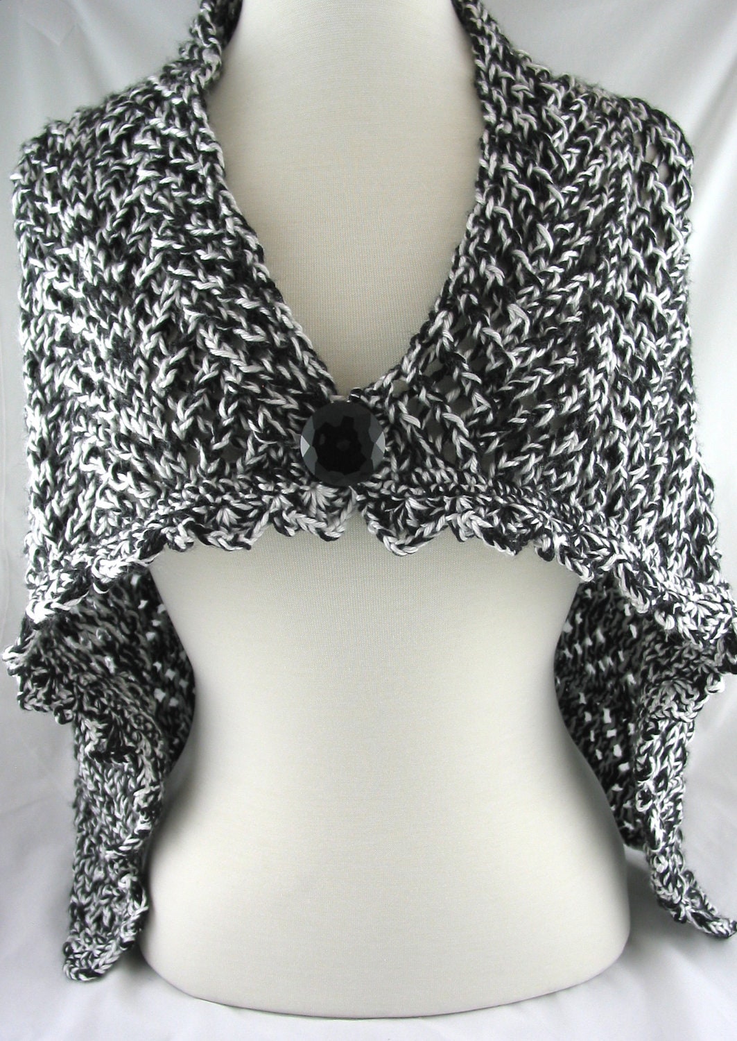 Black White Raglan Buttoned Hand Knit Wrap Arrowhead Lace Shawl Shrug