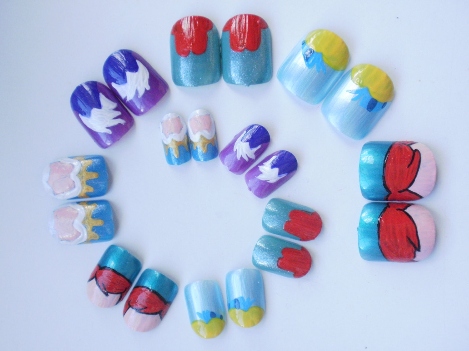 False Nails Disney (choose your characters)