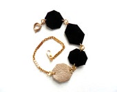 Leather and chain bracelet with gold and black diamonds - FushiaGold