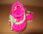 Adorable two tone mary jane baby booties