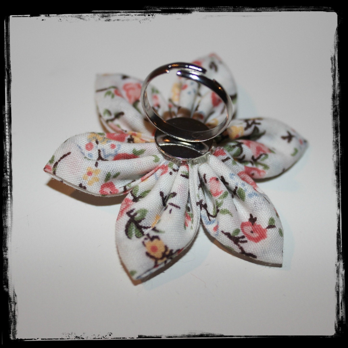 Fabric Flower Ring - Cream & Peach