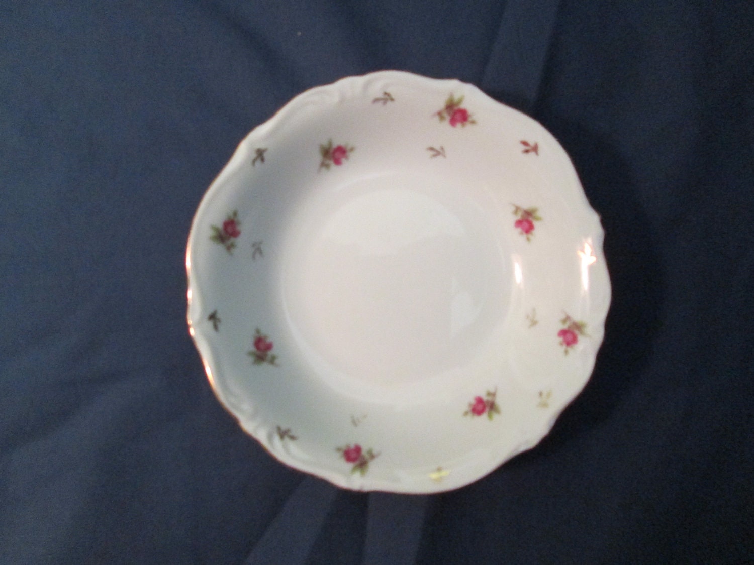 Items similar to 5 Bowls Winterling Bavaria China "Hertiage" White Fine